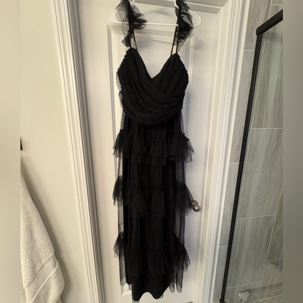 Lulu’s Black Dress